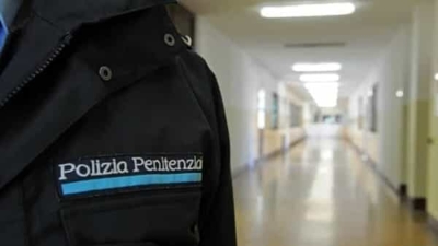 Rivolta nel carcere minorile, i giovani detenuti danneggiano la struttura
