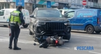 Manovra azzardata di un suv su viale Marconi: travolto e ferito un centauro