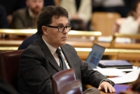 Rifianziata la legge per gli oncologici, 200mila euro per contribuire alle spese. Blasioli (Pd): "Rimediato a una grave mancanza"