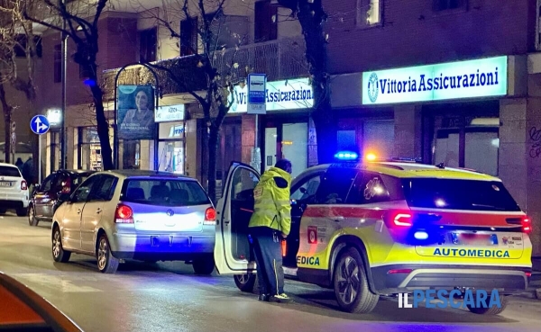 Automobile investe pedone in viale Bovio, anziana finisce in ospedale