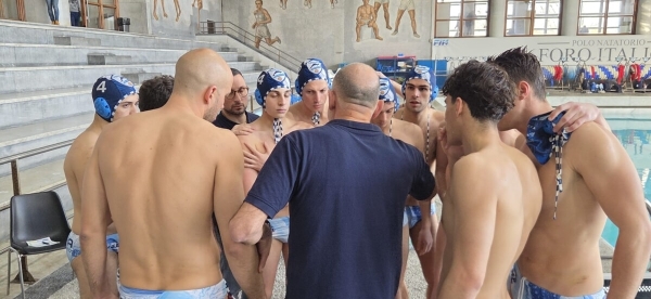 Il Pescara Nuoto e Pallanuoto vince al Foro Italico contro Delta e ipoteca il primo posto