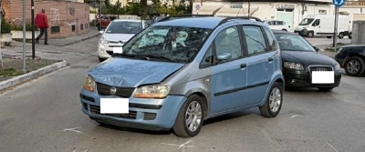 Scontro frontale fra auto e moto in via del Santuario