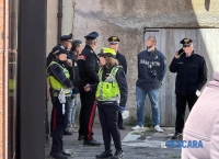 Uomo trovato morto in un rudere di via Ravenna, sul posto i carabinieri [FOTO]