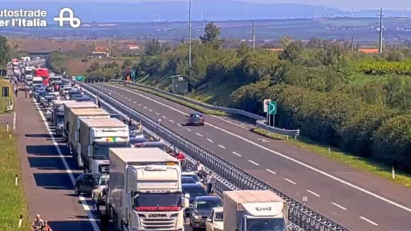 Nessuna rapida soluzione per la linea ferroviaria Pescara-Foggia e la A14: i collegamenti restano  bloccati