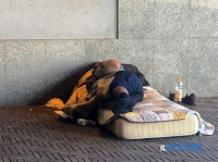 Un bando regionale con fondi per associazioni, Caritas ed enti che sostengono i senza fissa dimora e i poveri