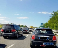 Tamponamento tra due mezzi pesanti in galleria, lunghe code verso Pescara sull'autostrada A14