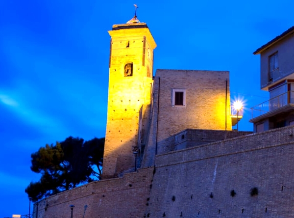 A Montesilvano Colle arriva "Mercanti in Fiera": una domenica al mese antiquari, artigiani e prodotti tipici