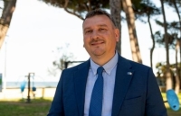 Su Silvi provincia di Pescara il sindaco Scordella denuncia attacchi "anonimi": "Decidono i cittadini, non i partiti"