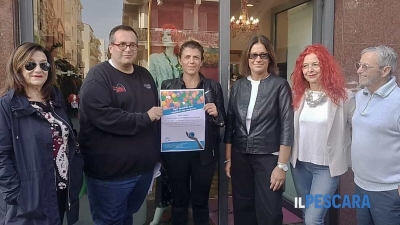 Un concerto gospel itinerante per il "Natale di solidarietà su corso Vittorio" organizzato dai commercianti