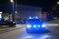 Interrotta in via del Circuito una gara clandestina, un'auto sequestrata e un ragazzo denunciato