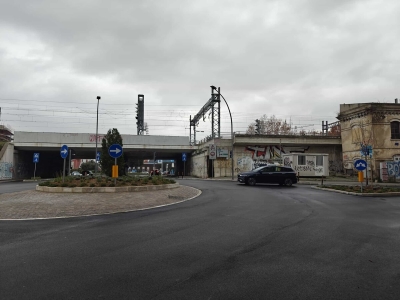 Auto investe bici tra via Conte di Ruvo e via Orazio, ciclista ferito