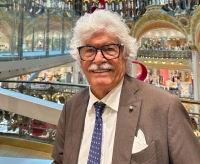 Antonio Razzi presenta il suo nuovo libro a Spoltore con la iena Filippo Roma