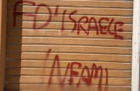 Vandalizzata la sede di Fratelli d'Italia di Pescara, il partito: "Atto ignobile, un'attacco alla democrazia" [FOTO]