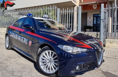 Fermato in via Aterno per un controllo, aveva con sé droga e un coltello: 44enne arrestato